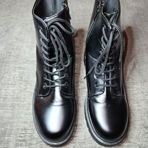 Qupid Womens Raffi Black Combat & Lace-up Boots Shoes Size US 9